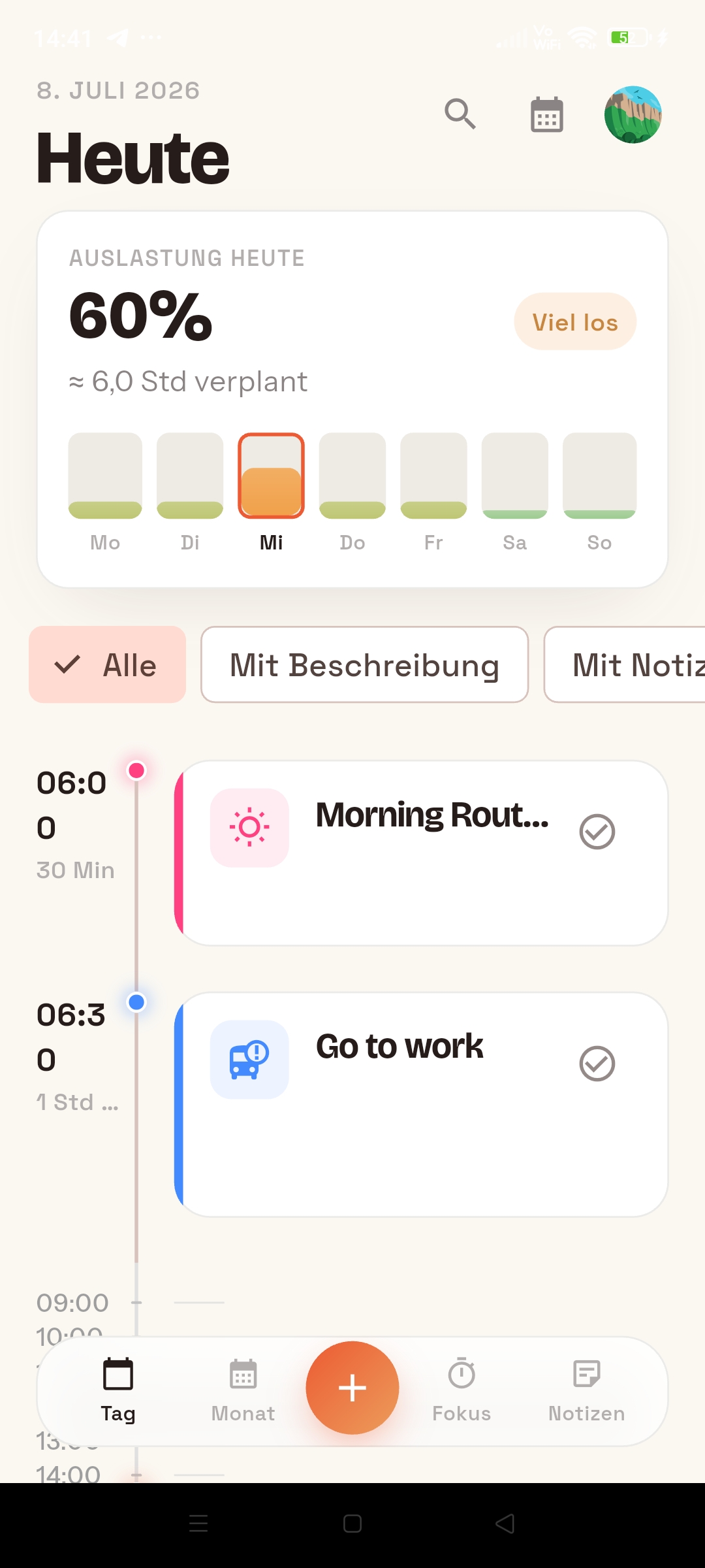 Tagesansicht von Daily Calendar mit Auslastung, Filtern und einer linearen Aufgaben-Timeline